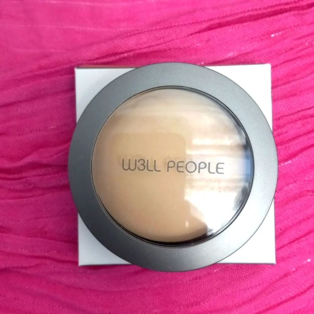 WELL PEOPLE  FOUNDATION MEDIUM GOLDEN